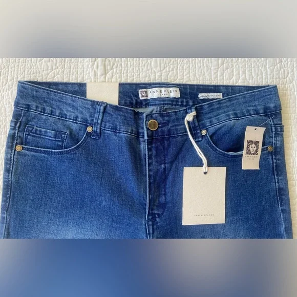 NWT Anne Klein Slim Straight Jeans - Picture 6 of 6